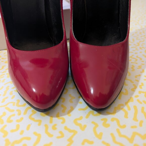 Vintage LSB Red Patent Leather Opera Pumps - Picture 5 of 7